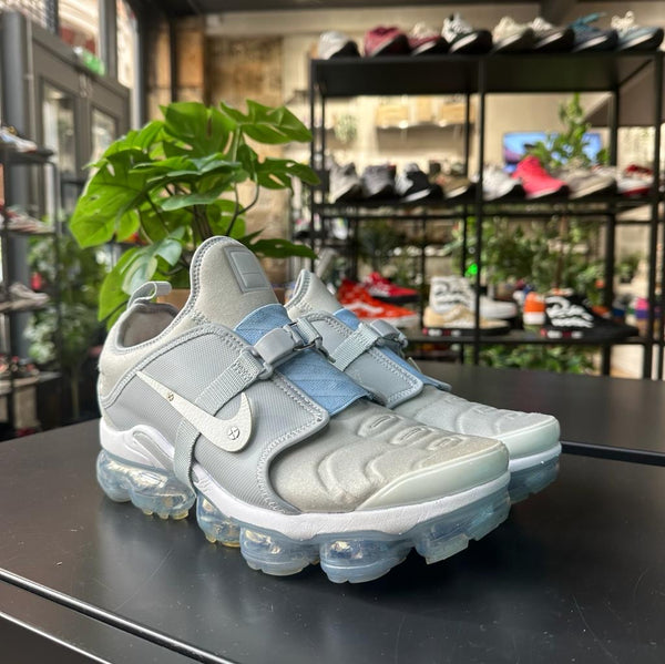 NIKE AIR MAX VAPORMAX PLUS PARIS WORKS IN PROGRESS