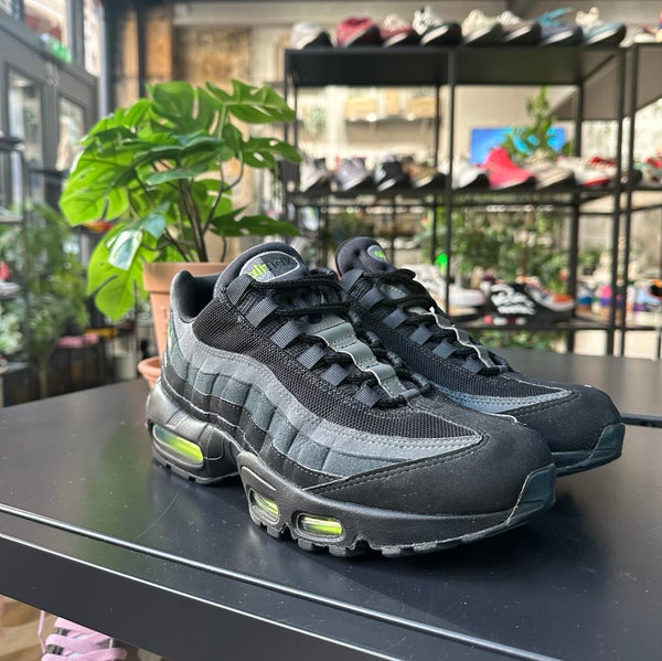 REC0129 - NIKE AIR MAX 95 BLACK / GREY / VOLT 2019 UK 7